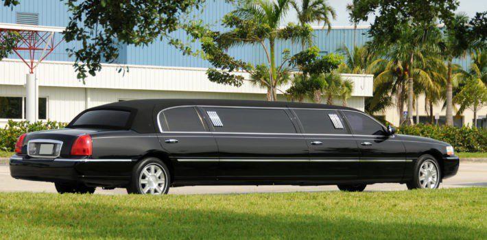 How Far in Advance Should I Book a Limo Rental?